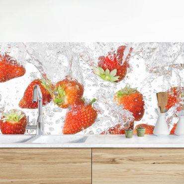 Backsplash de cozinha Fresh Strawberries In Water