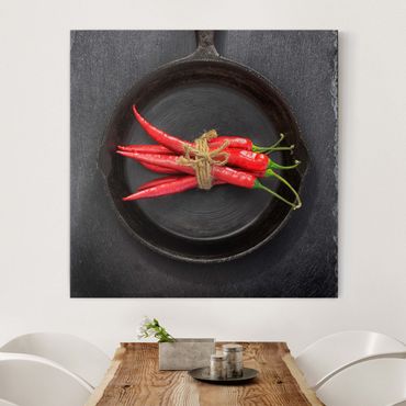 Telas decorativas Red Chili Bundles In Pan On Slate