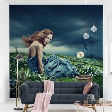 Mural de parede Woman In Storm