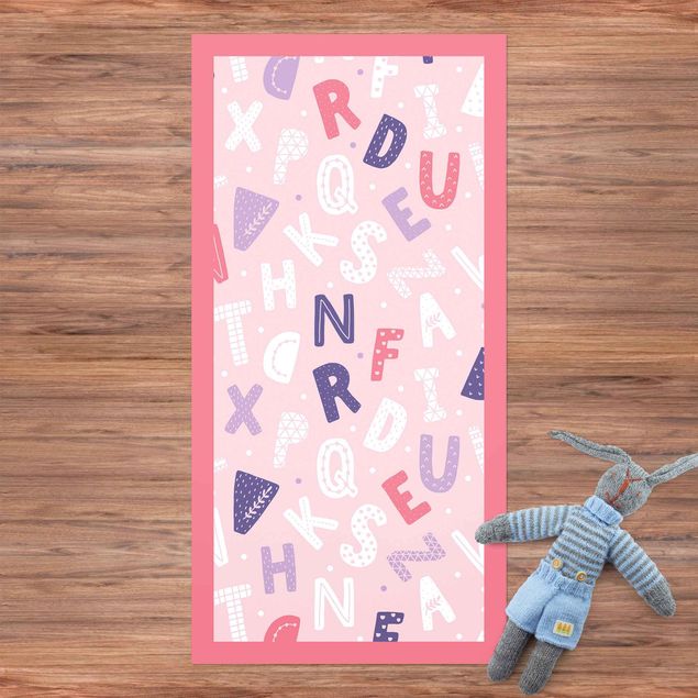 tapete varanda Alphabet With Hearts And Dots In Light Pink With Frame