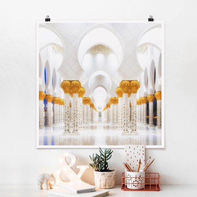 Posters cidades e paisagens urbanas Mosque In Gold