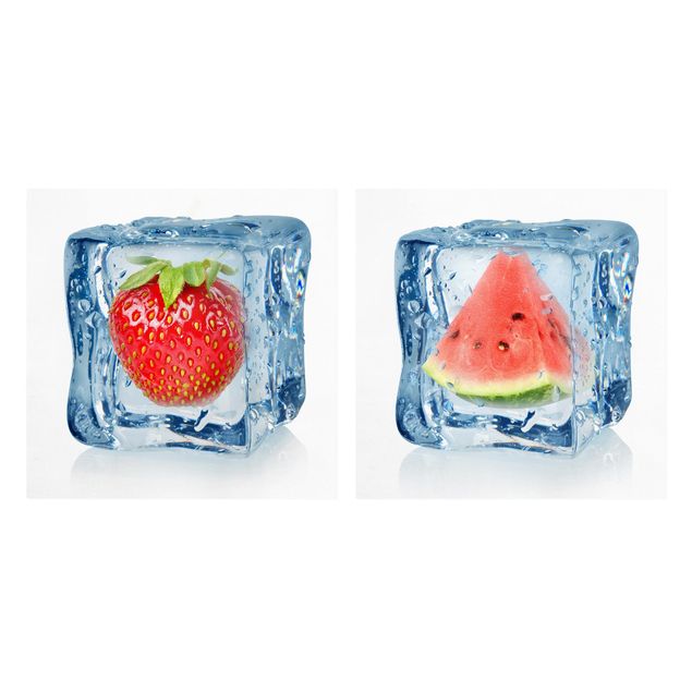 Telas decorativas legumes e fruta Strawberry and melon in the ice cube