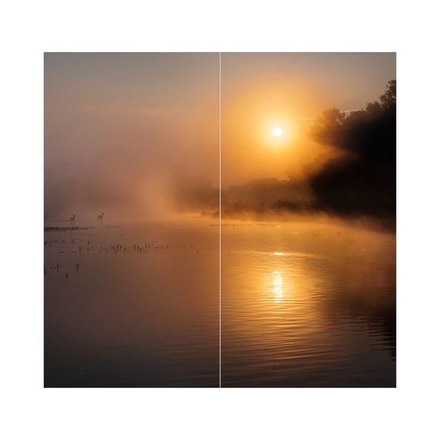 Revestimento de parede para duche Sunrise Over A Lake With Deer In Fog