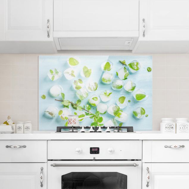 Painel anti-salpicos de cozinha temperos e ervas aromáticas Ice Cubes With Mint Leaves