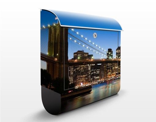 caixa de correio para muro Brooklyn Bridge In New York