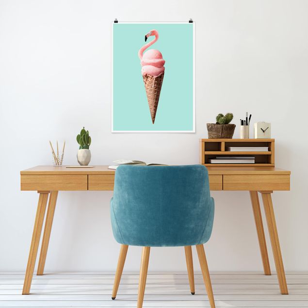 Posters animais Ice Cream Cone With Flamingo