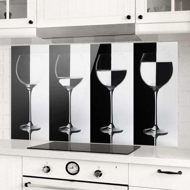 decoraçao cozinha Wine Glasses In Black & White