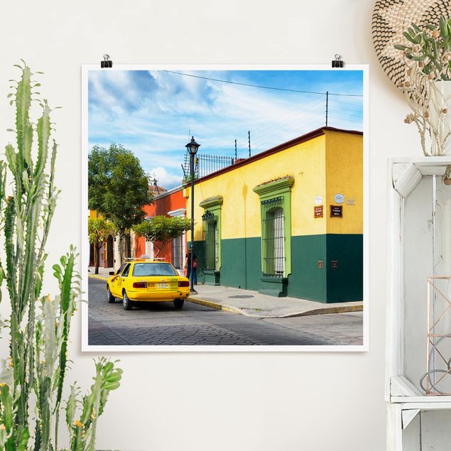 Posters cidades e paisagens urbanas Colourful Mexican Street