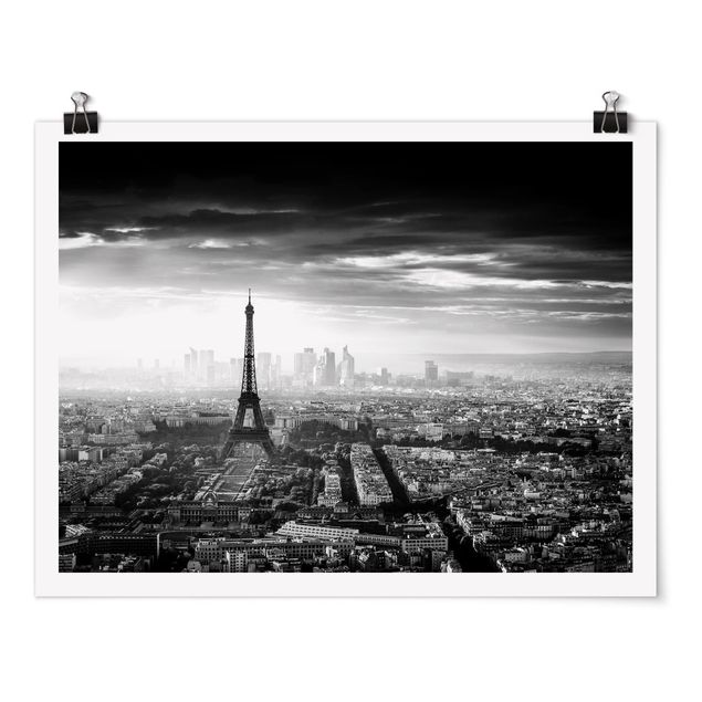Posters cidades e paisagens urbanas The Eiffel Tower From Above Black And White