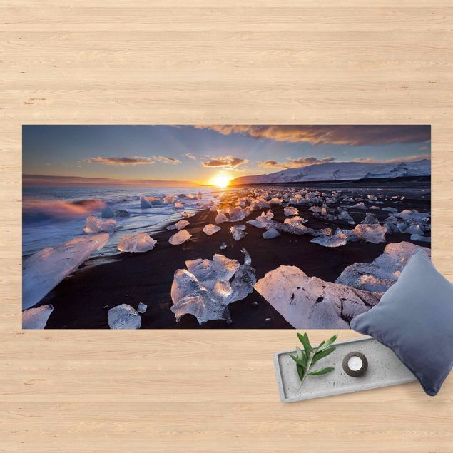 Tapetes exteriores Chunks Of Ice On The Beach Iceland