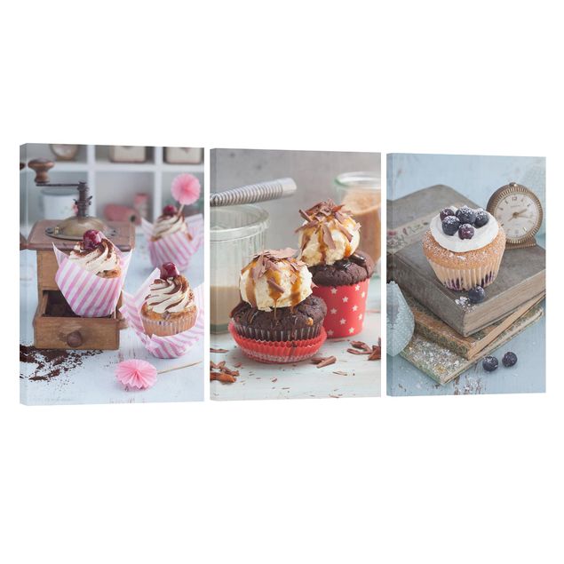 Quadros retro Vintage Cupcakes with topping