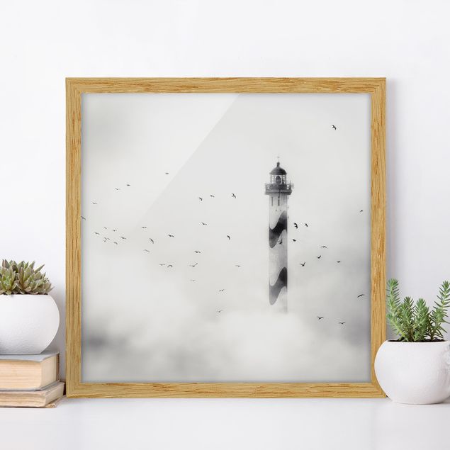 Quadros com moldura praia Lighthouse In The Fog