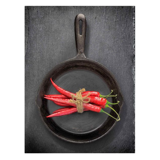Telas decorativas temperos e ervas aromáticas Red Chili Bundles In Pan On Slate