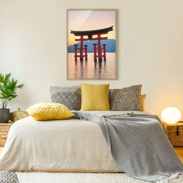 Quadros paisagens Torii At Itsukushima