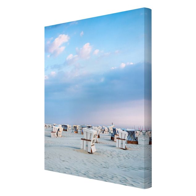 Quadros mar Beach Chairs On The North Sea Beach