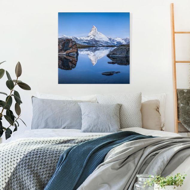 Telas decorativas montanhas Stellisee Lake In Front Of The Matterhorn