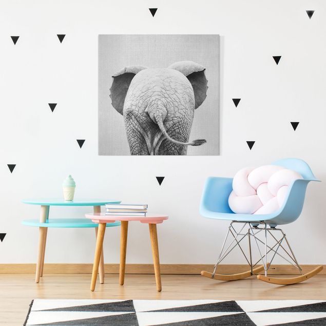 decoração quarto bebé Baby Elephant From Behind Black And White