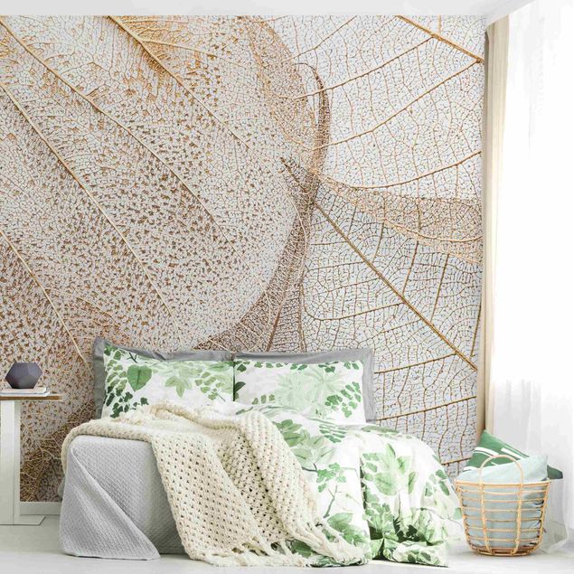 papel de parede para quarto de casal moderno Delicate Leaf Structure In Gold
