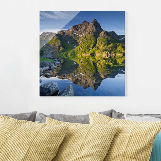 decoraçao para parede de cozinha Mountain Landscape With Water Reflection In Norway