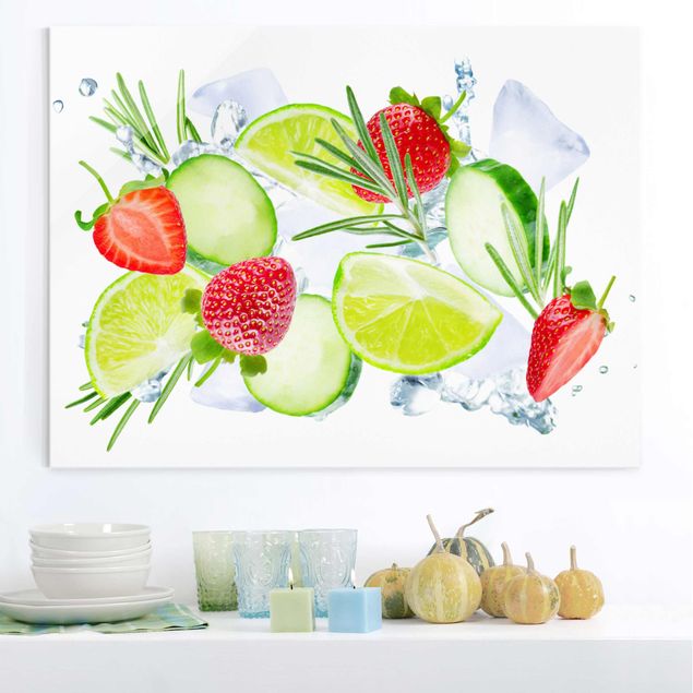 decoraçao para parede de cozinha Strawberries Lime Ice Cubes Splash