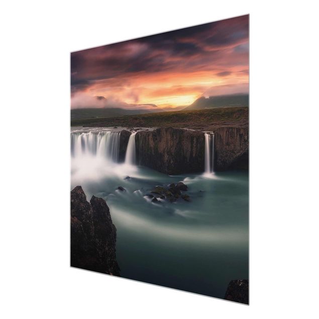 quadros modernos para quarto de casal Goðafoss Waterfall In Iceland