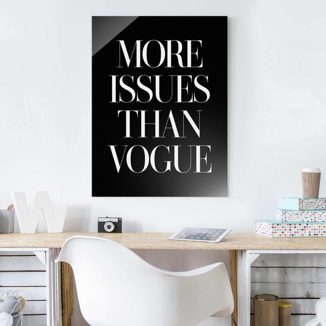 Quadros em vidro em preto e branco More Issues Than Vogue