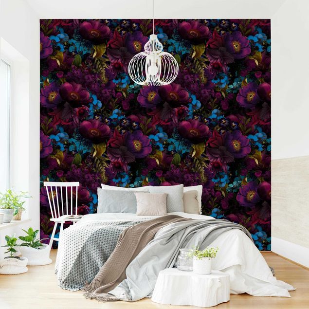 papel de parede floral Purple Blossoms With Blue Flowers