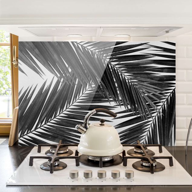decoraçao para parede de cozinha View Over Palm Leaves Black And White