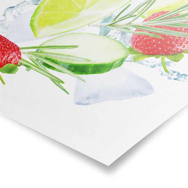 posters decorativos Strawberries Lime Ice Cubes Splash