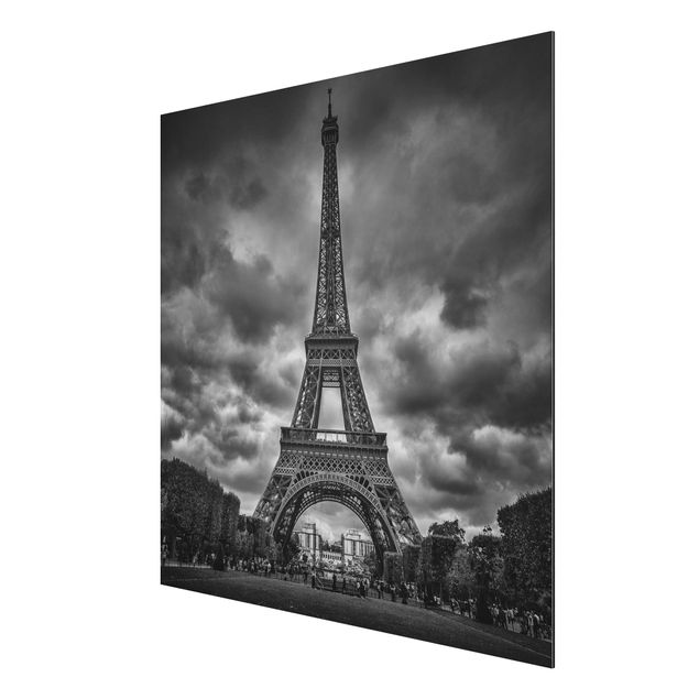 Quadros cidades Eiffel Tower In Front Of Clouds In Black And White