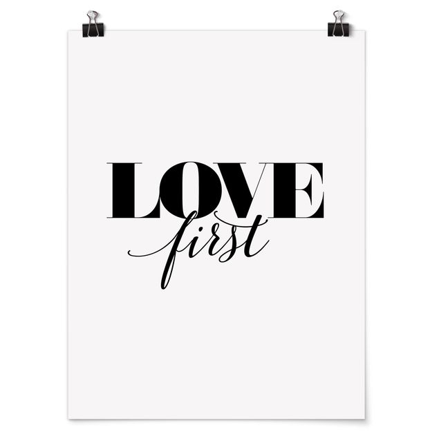 quadros com frases motivacionais Love First