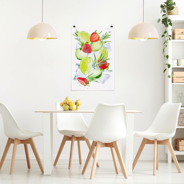 quadros decorativos para sala modernos Strawberries Lime Ice Cubes Splash