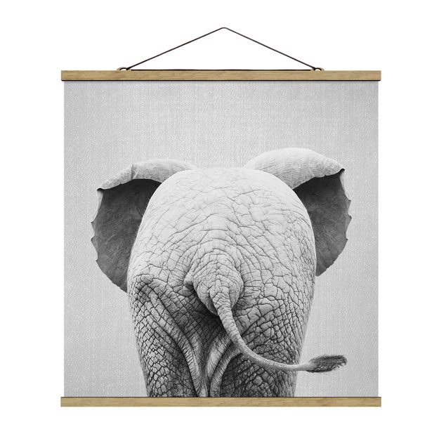 Posters animais Baby Elephant From Behind Black And White