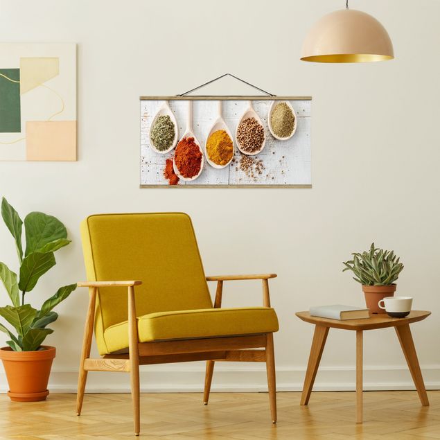 quadros modernos para quarto de casal Wooden Spoon With Spices