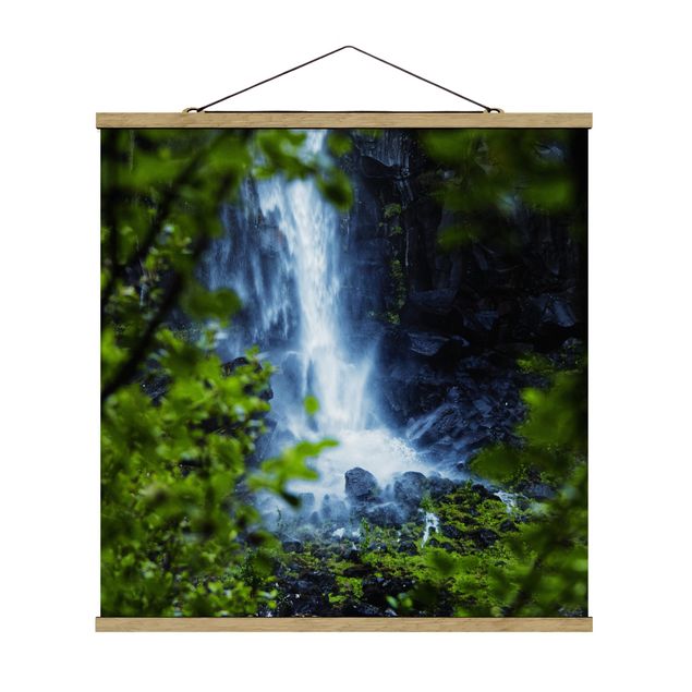 quadros modernos para quarto de casal View Of Waterfall