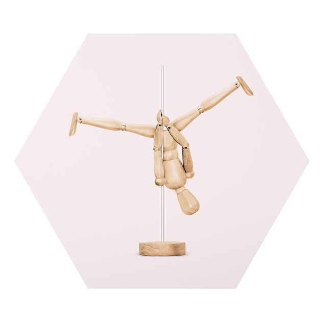 Quadros forex Pole Dance With Wooden Figure