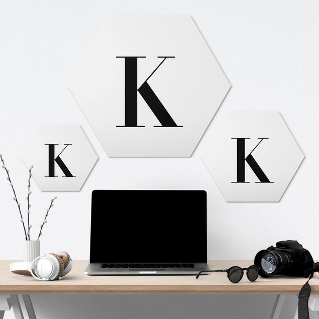 Quadros hexagonais Letter Serif White K