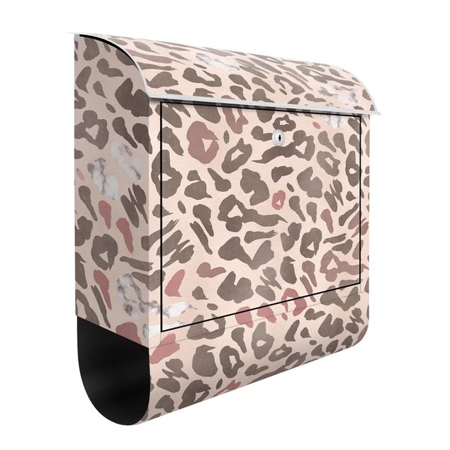 Caixas de correio em rosa The Leopard In The Boudoir