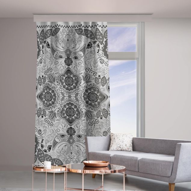 Cortinas para janelas Detailed Boho Pattern In Grey