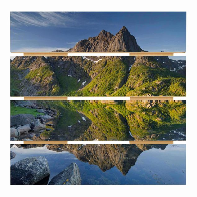 quadros para parede Mountain Landscape With Water Reflection In Norway