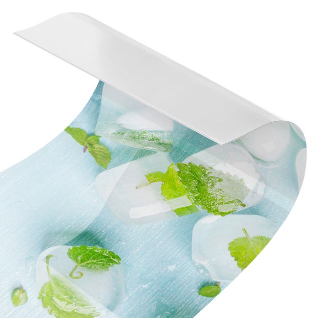 revestimento para cozinha Ice Cubes With Mint Leaves