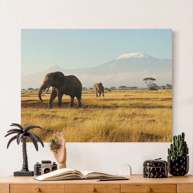 Telas decorativas elefantes Elephants In Front Of Kilimanjaro In Kenya