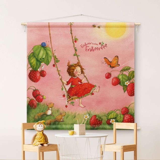 Tapeçaria de parede moderna The Strawberry Fairy - Tree Swing