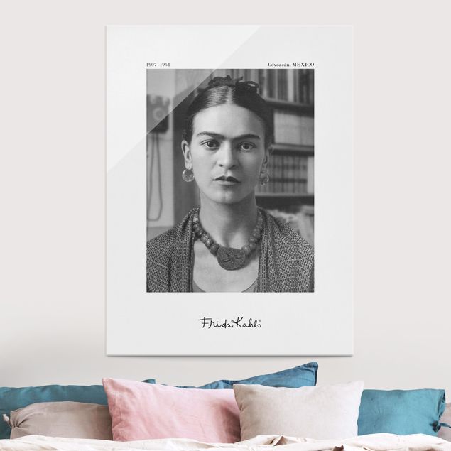 Quadros em vidro em preto e branco Frida Kahlo Photograph Portrait In The House