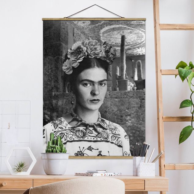 Quadros famosos Frida Kahlo Photograph Portrait With Cacti