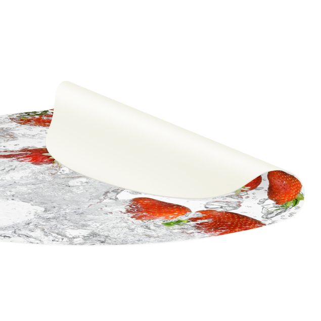 Tapetes para salas de jantar Fresh Strawberries In Water