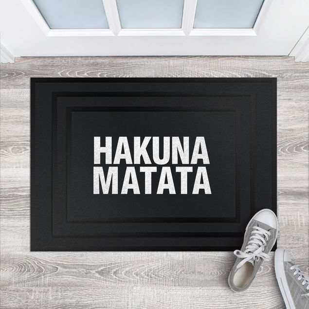 Tapetes de entrada com frases Hakuna Matata