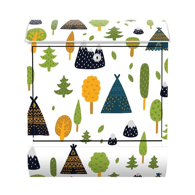 Caixas de correio multicoloridas Tipi In The Woods With Mountaintops