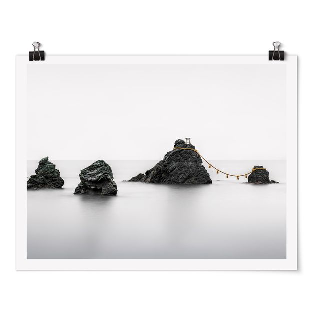 Posters em preto e branco Meoto Iwa -  The Married Couple Rocks