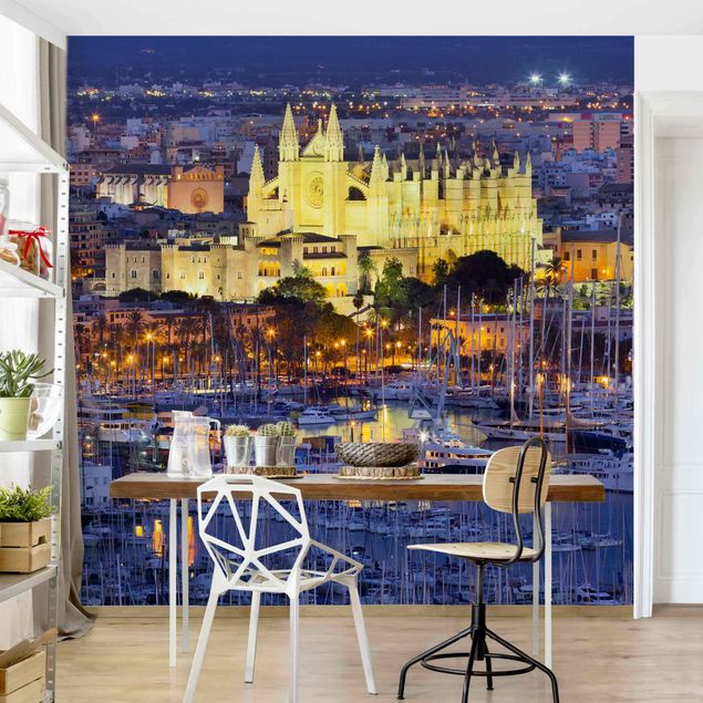 papel de parede moderno para sala Palma De Mallorca City Skyline And Harbor
